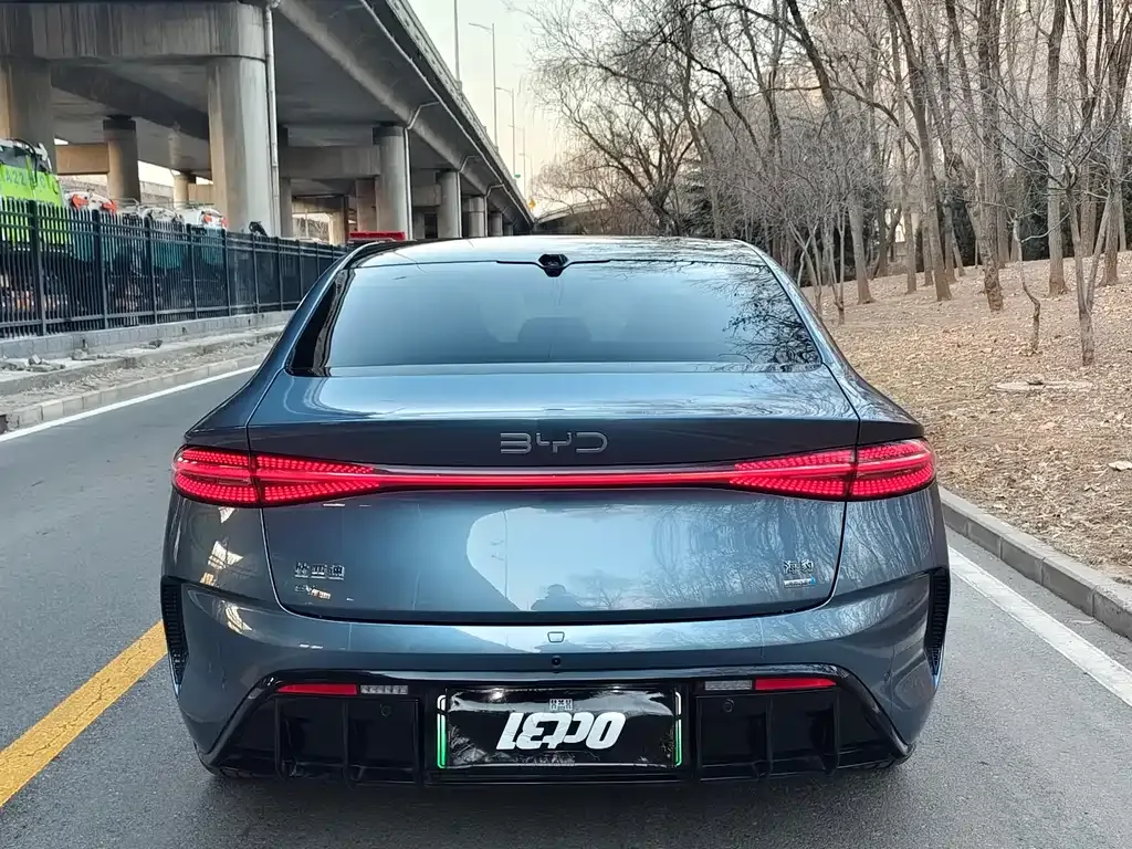 BYD Seal — фото 6