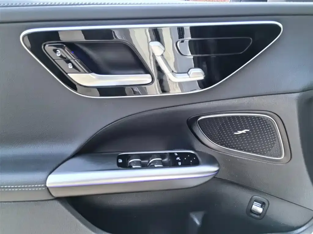 Mercedes-Benz C-Class 2025 из CN, фото 2