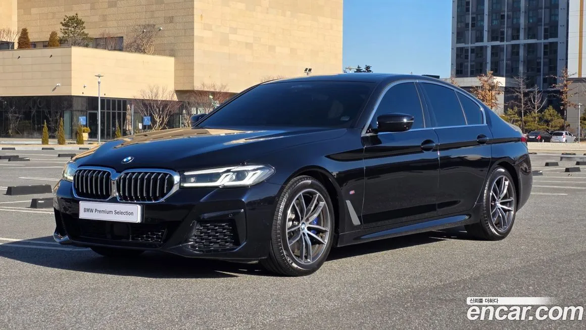 BMW 5-Series 2023 из KR, фото 1