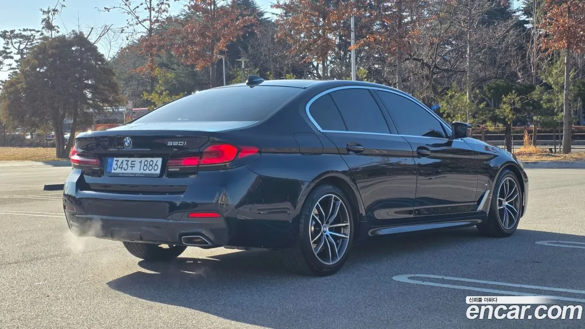 BMW 5-Series 2023 из KR, фото 9