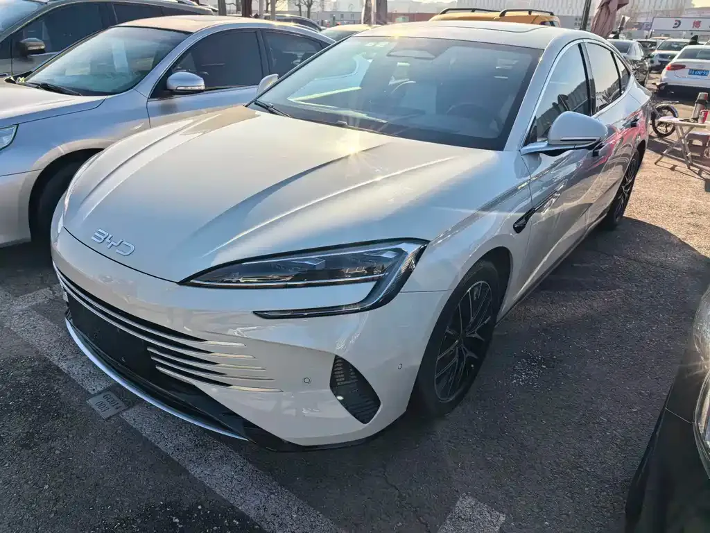 BYD Seal 07 DM-i 2025 из CN, фото 1