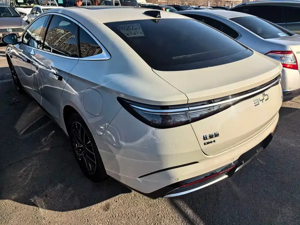 BYD Seal 07 DM-i 2025 из CN, фото 10