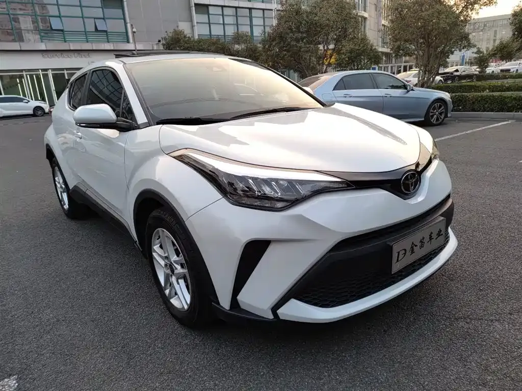 Toyota C-HR 2023 из CN, фото 9