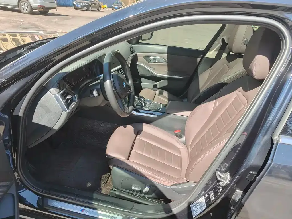 BMW 3 Series 2021 из CN, фото 7