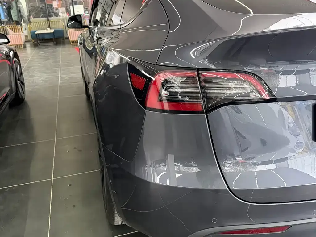 Tesla Model Y 2023 из CN, фото 7