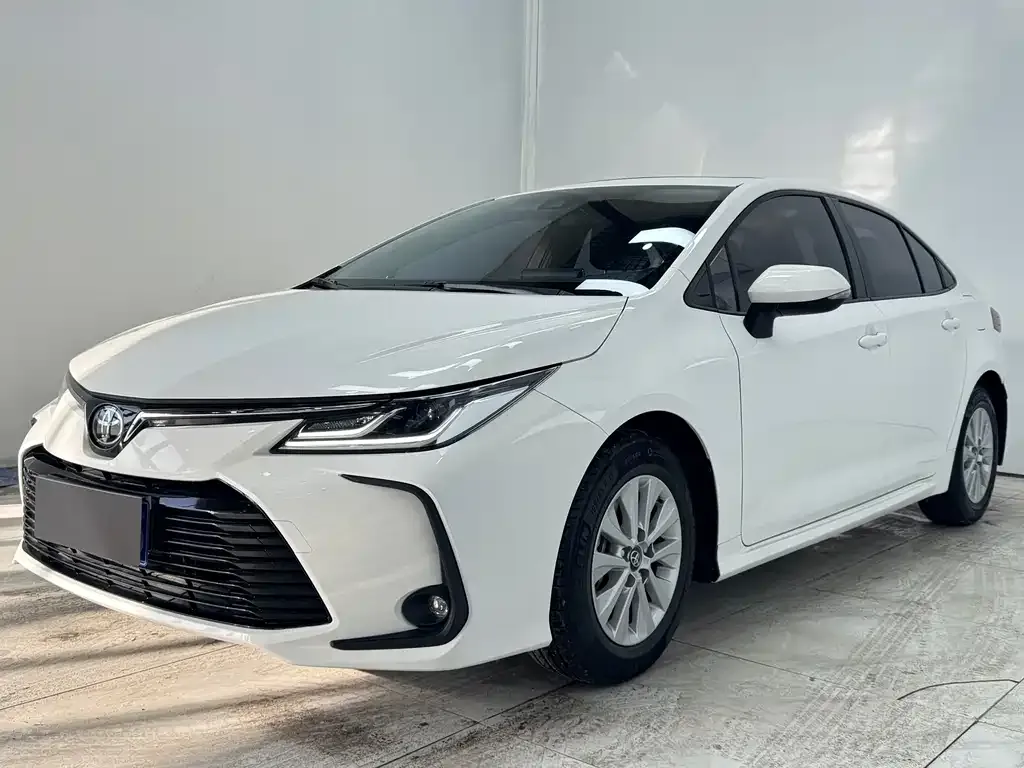 Toyota Corolla 2021 из CN, фото 1