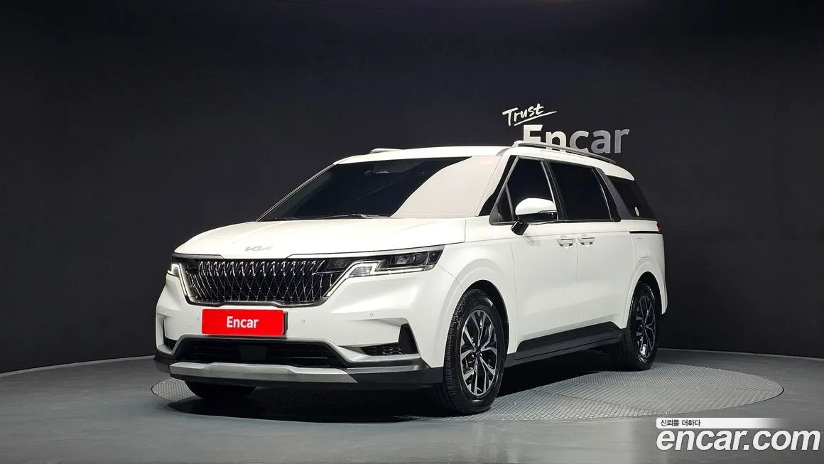 Kia Carnival 2023 из KR, фото 1