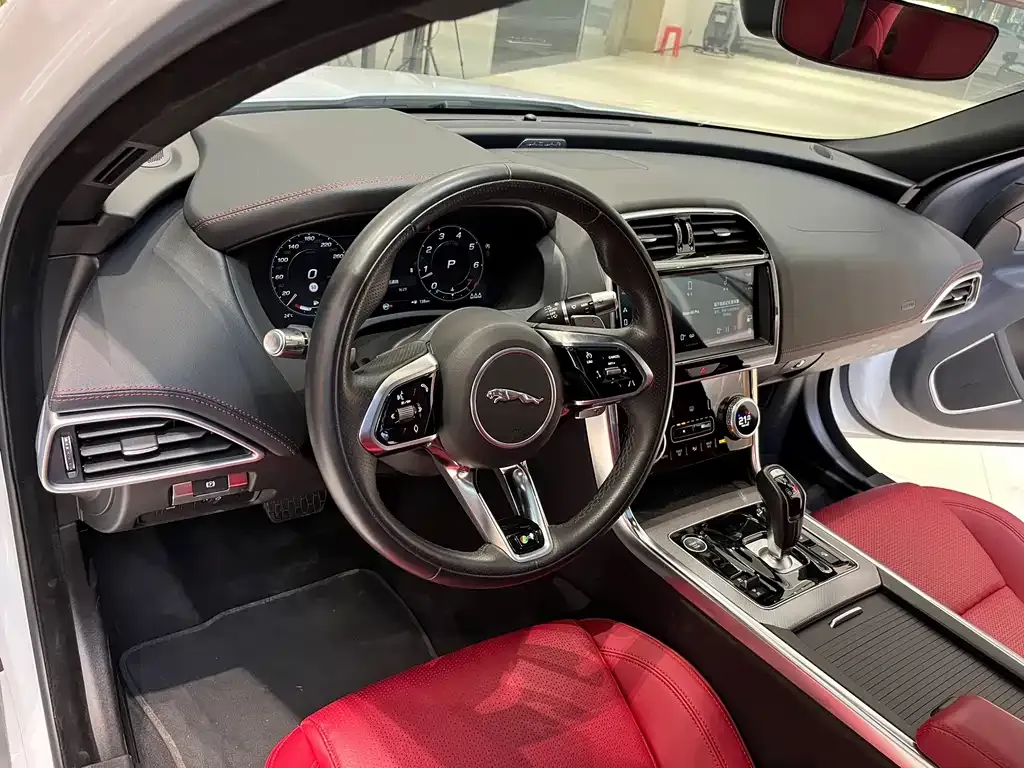 Jaguar XEL 2022 из CN, фото 5