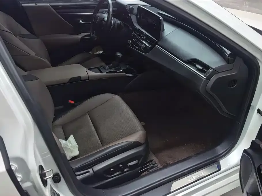 Lexus ES 2023 из CN, фото 5