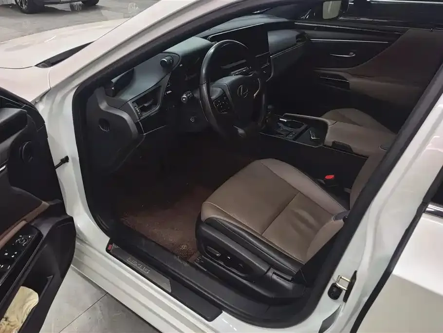 Lexus ES 2023 из CN, фото 7