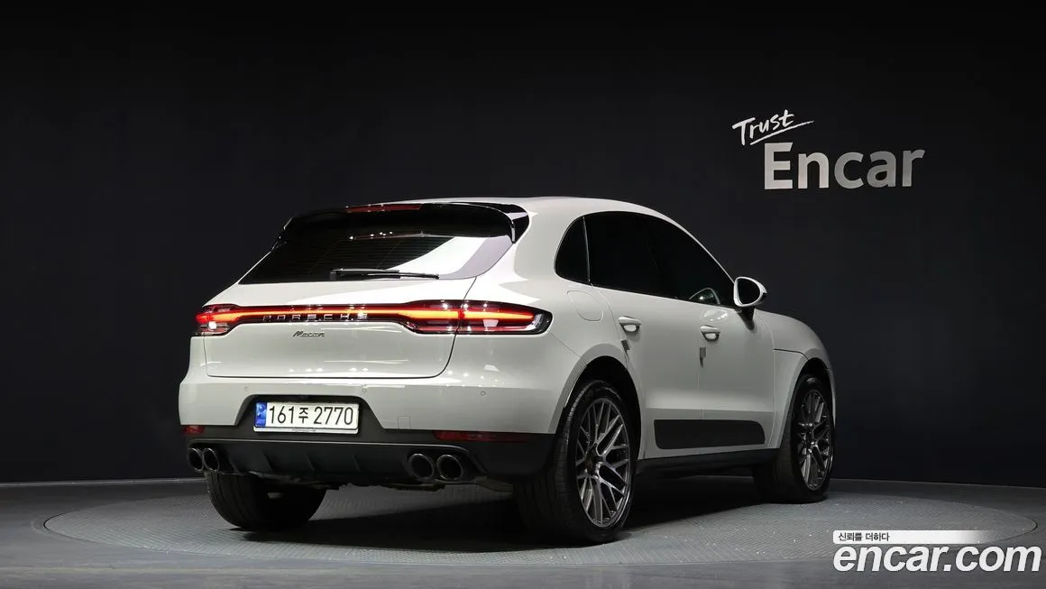 Porsche Macan — фото 5