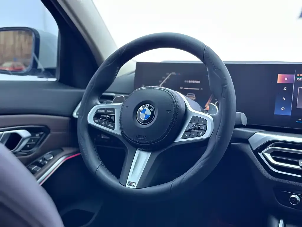 BMW 3 Series 2023 из CN, фото 10