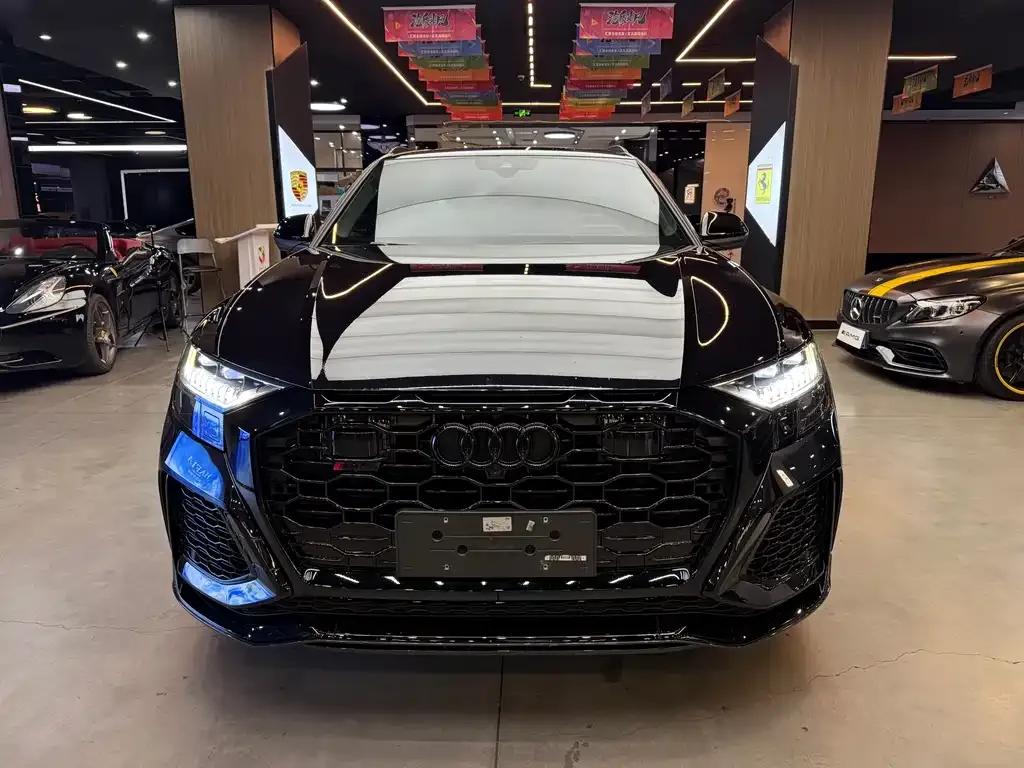 Audi RS Q8 2021 из CN, фото 5