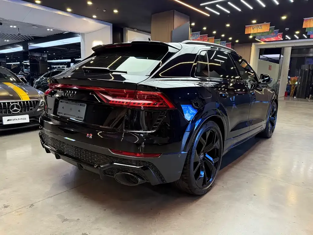 Audi RS Q8 2021 из CN, фото 6