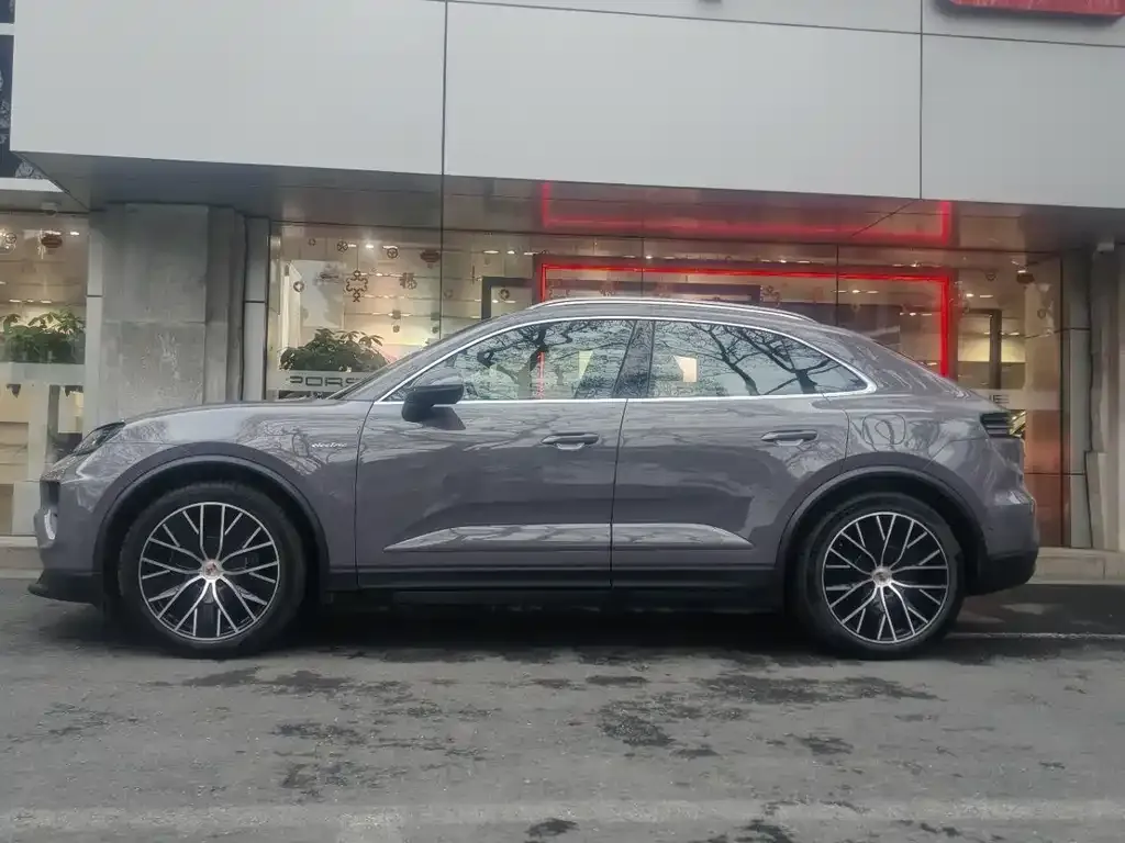 Porsche Macan EV 2024 из CN, фото 6