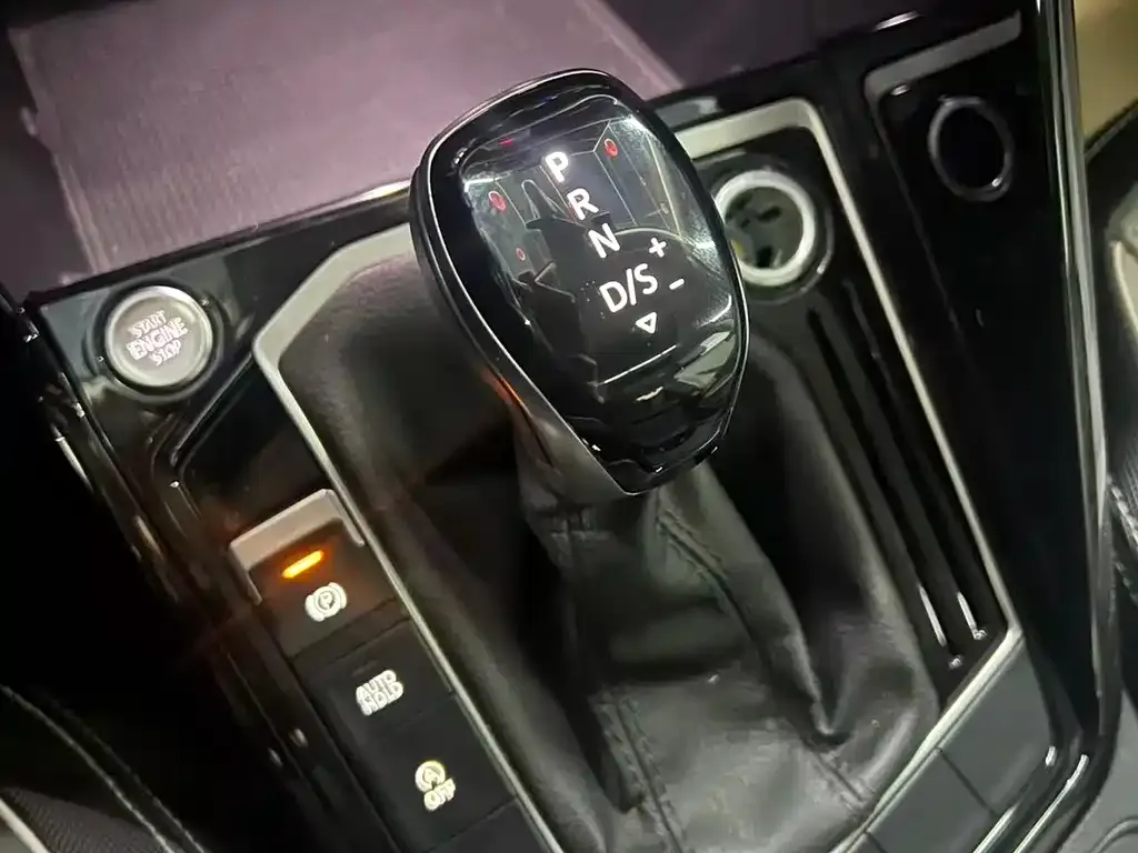 Volkswagen Tayron 2023 из CN, фото 2