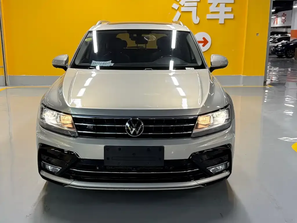 Volkswagen Tiguan L 2021 из CN, фото 7