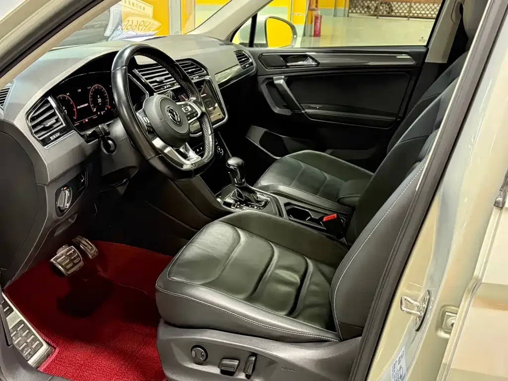 Volkswagen Tiguan L 2021 из CN, фото 5