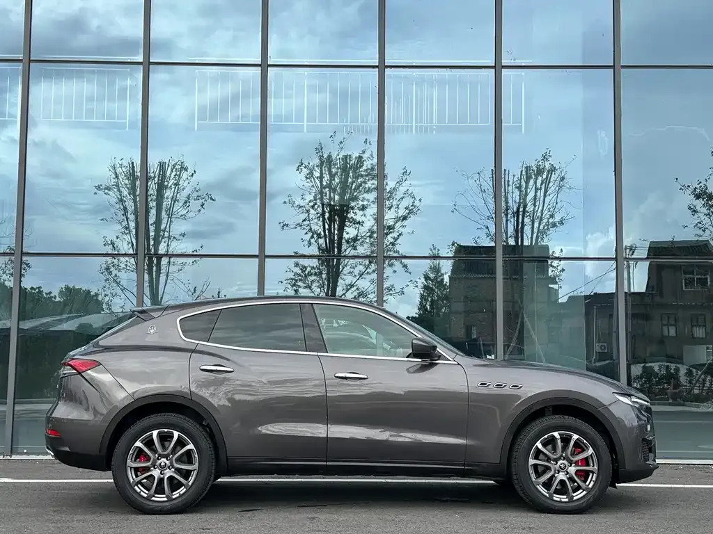 Maserati Levante 2022 из CN, фото 8