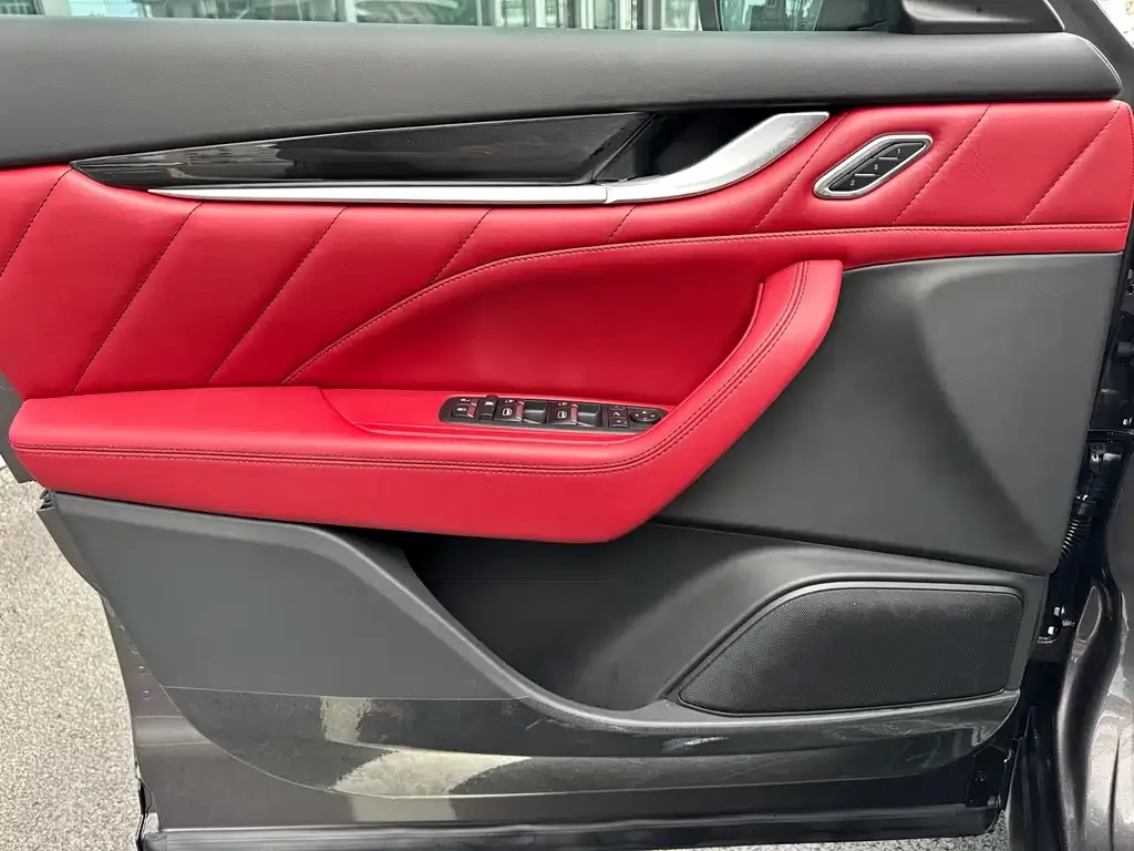 Maserati Levante 2022 из CN, фото 4