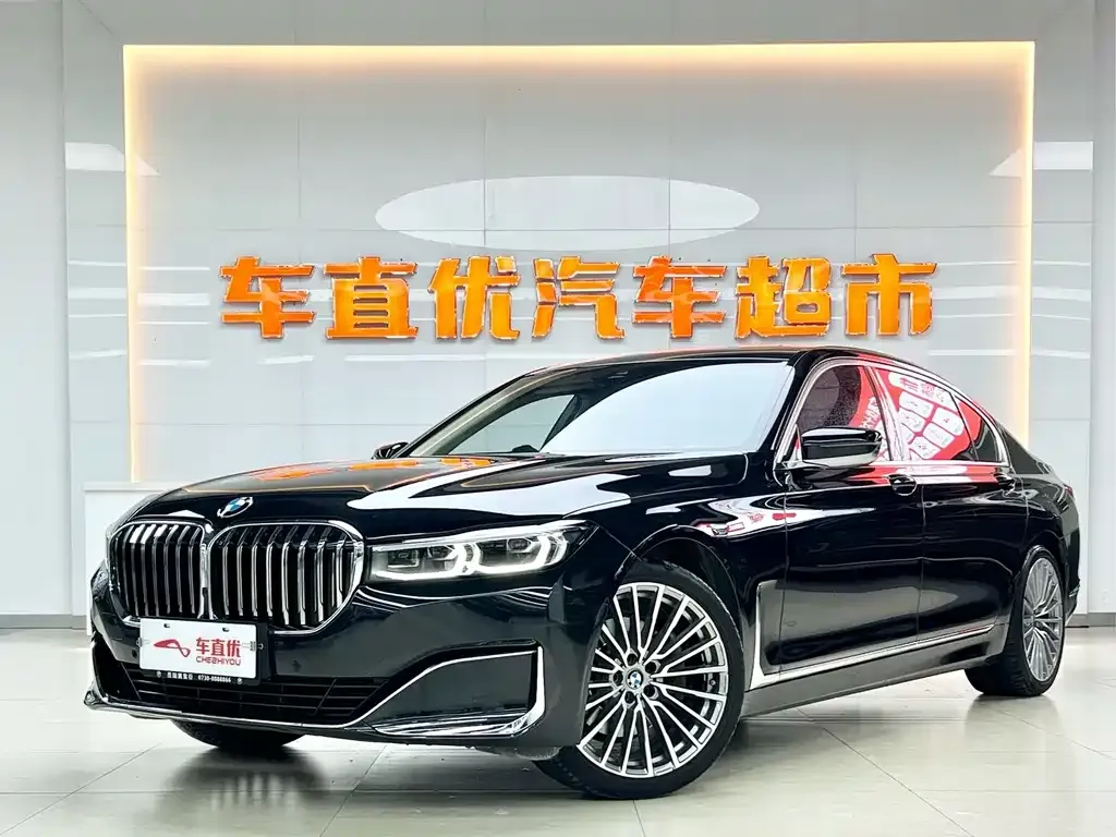 BMW 7 Series — фото 1