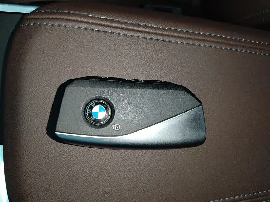 BMW X1 — фото 10