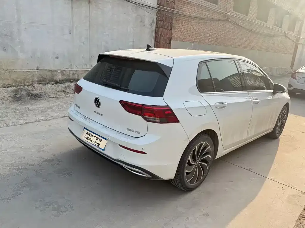 Volkswagen Golf 2022 из CN, фото 3