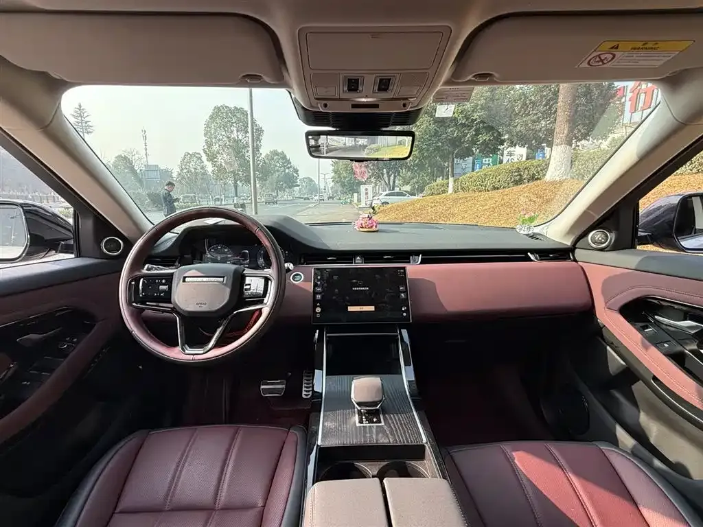 Land Rover Evoque 2025 из CN, фото 4