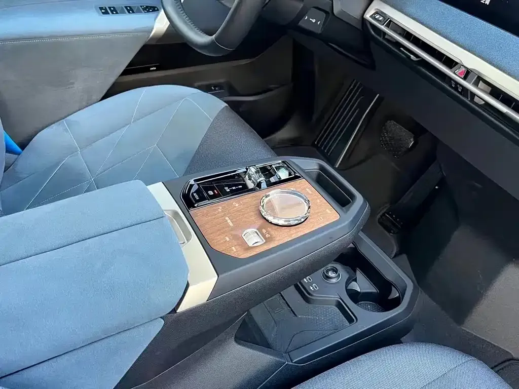 BMW iX 2022 из CN, фото 9