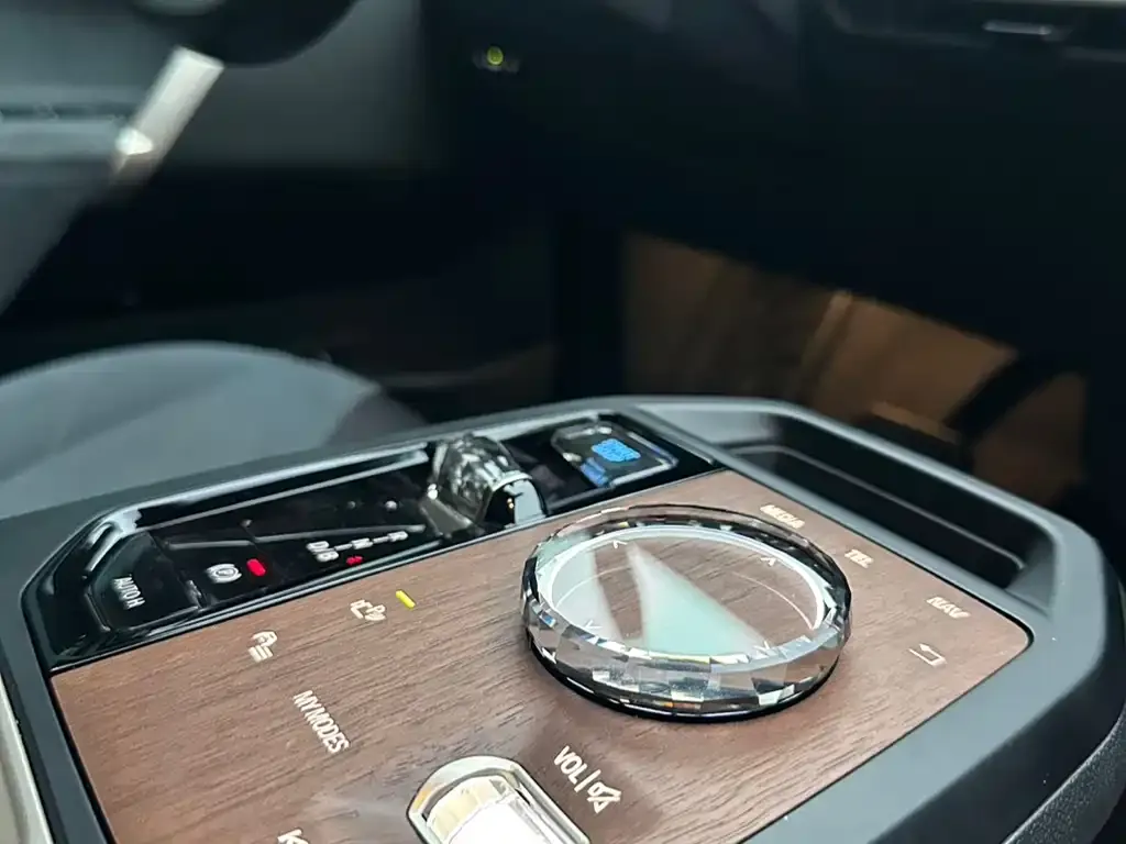 BMW iX 2022 из CN, фото 6