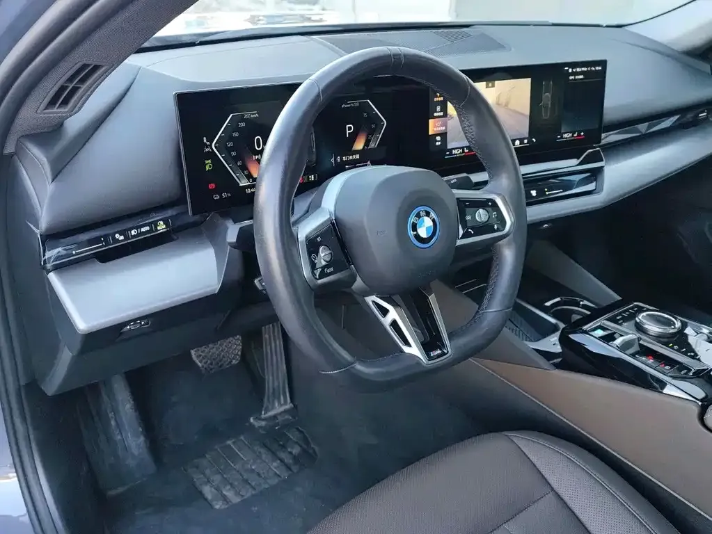 BMW i5 2025 из CN, фото 3