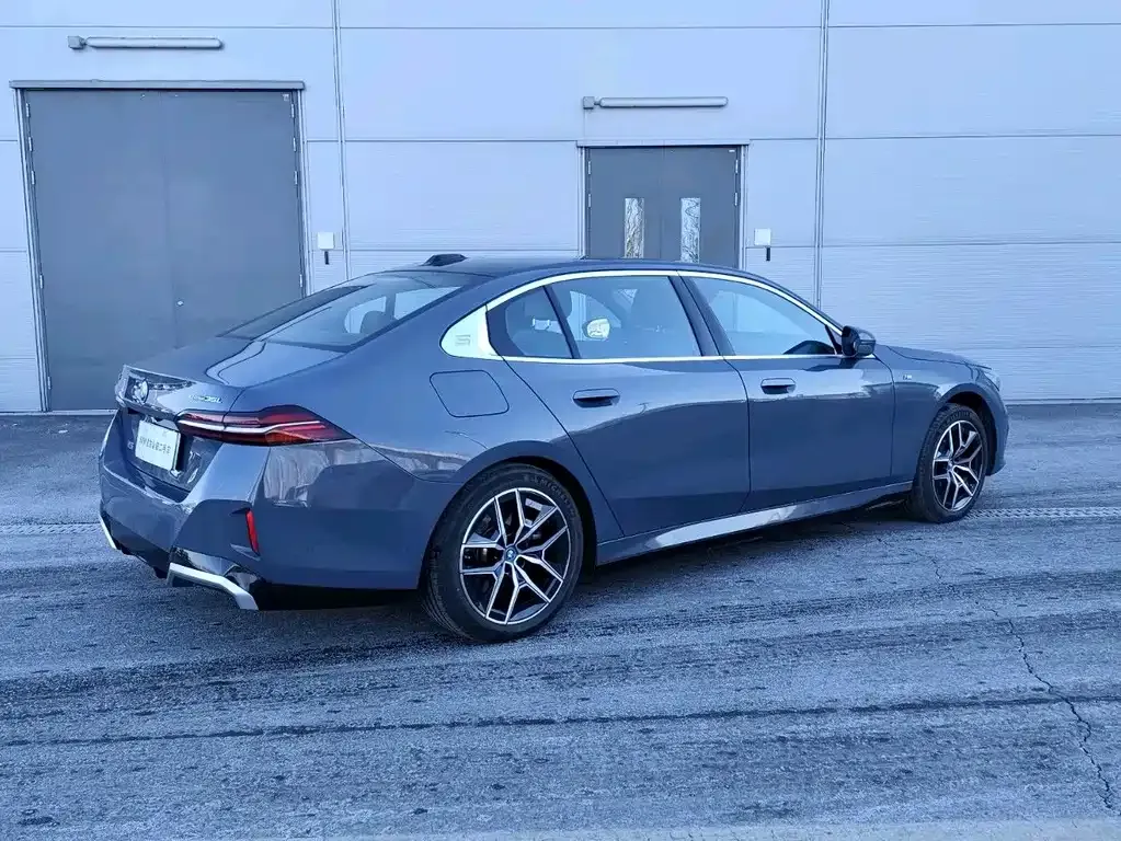 BMW i5 2025 из CN, фото 6