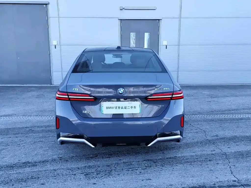 BMW i5 2025 из CN, фото 4