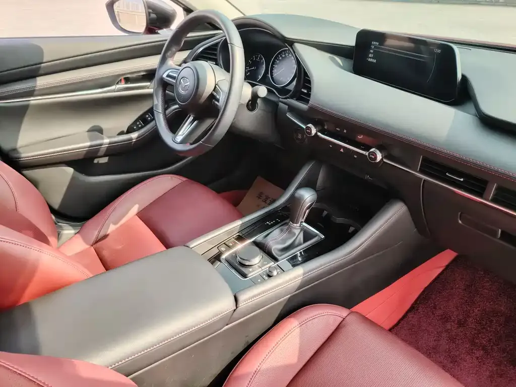 Mazda 3 Axela 2024 из CN, фото 7