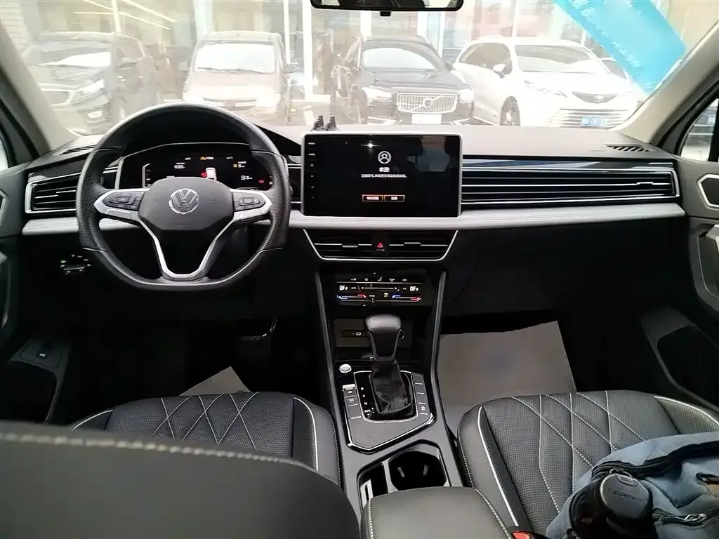 Volkswagen Tiguan L 2023 из CN, фото 8
