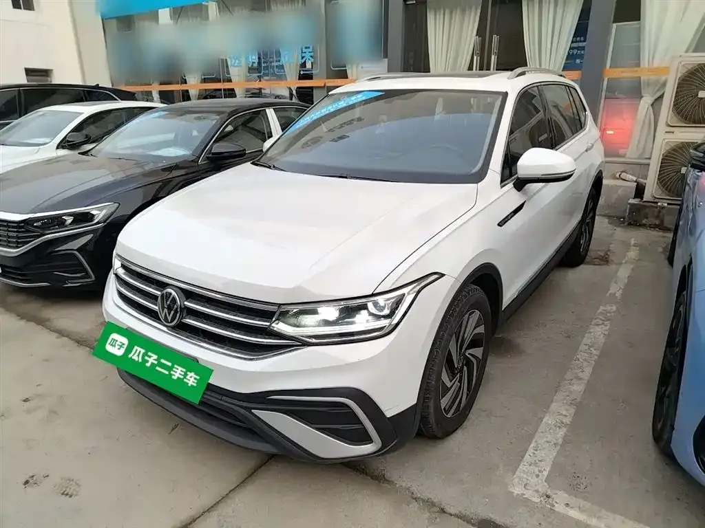 Volkswagen Tiguan L 2023 из CN, фото 10
