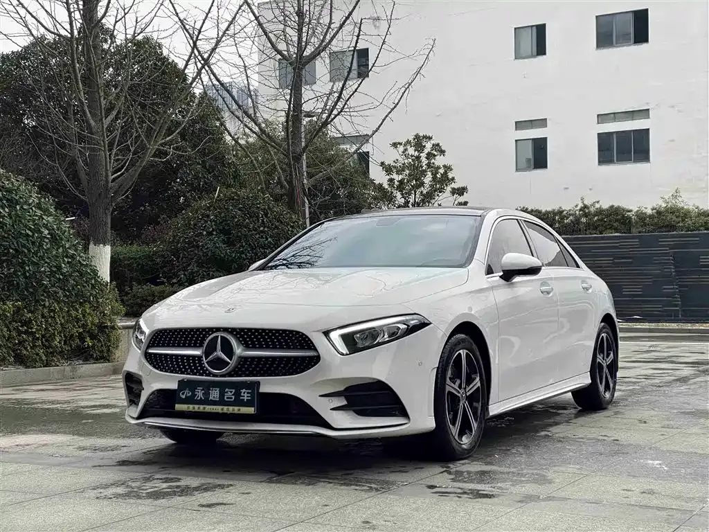 Mercedes-Benz A-Class 2023 из CN, фото 1