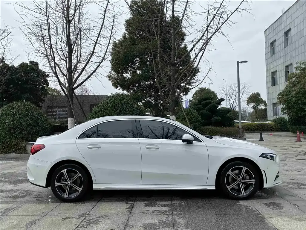 Mercedes-Benz A-Class 2023 из CN, фото 3