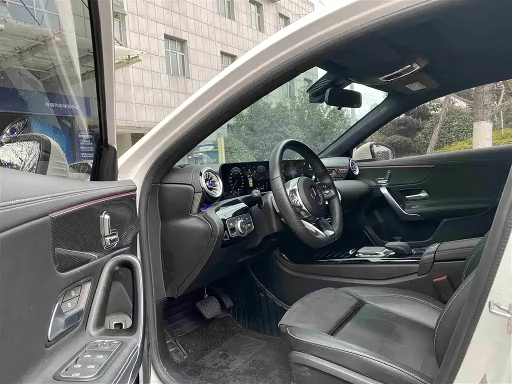Mercedes-Benz A-Class 2023 из CN, фото 5