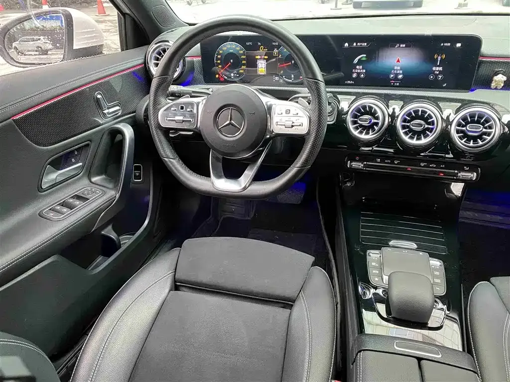 Mercedes-Benz A-Class 2023 из CN, фото 7