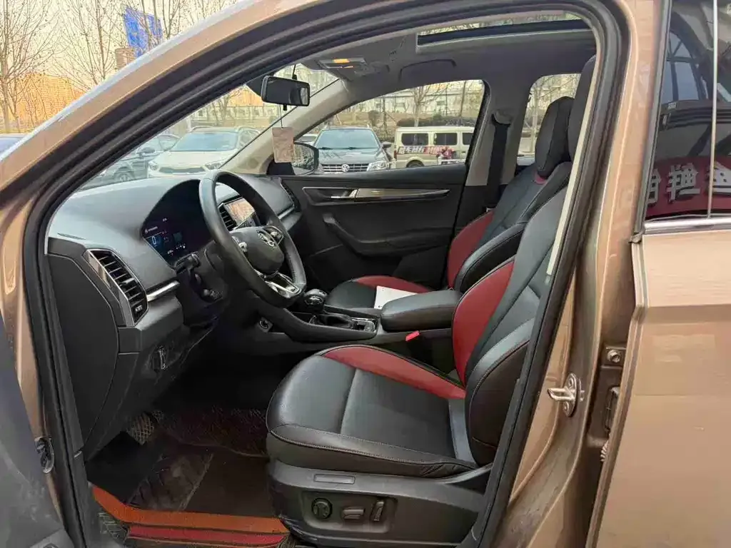 Skoda Karoq 2022 из CN, фото 7