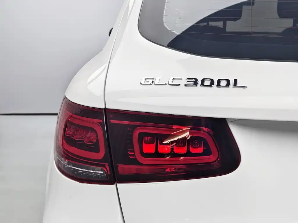 Mercedes-Benz GLC — фото 2