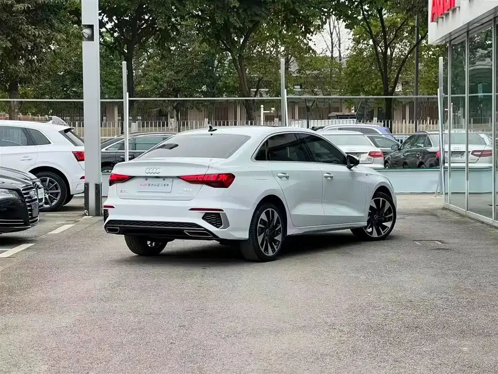 Audi A3 2023 из CN, фото 10