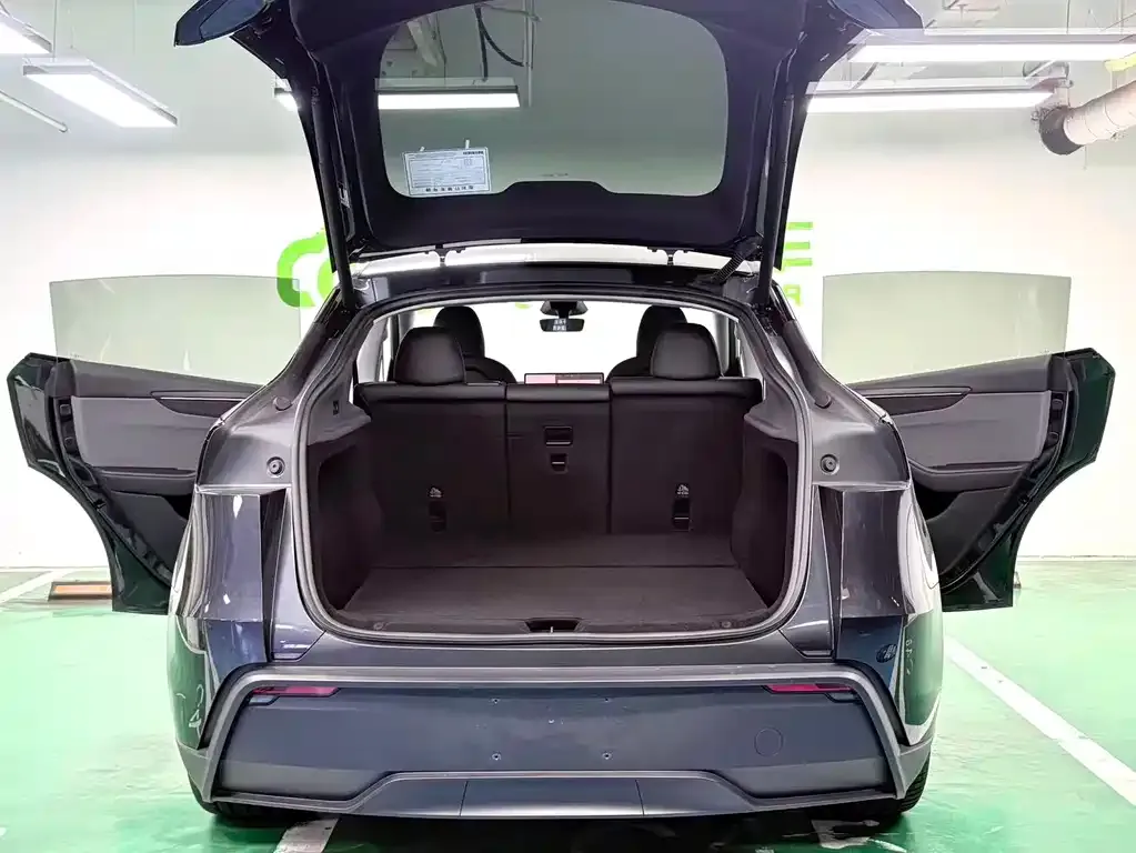Tesla Model Y 2025 из CN, фото 8