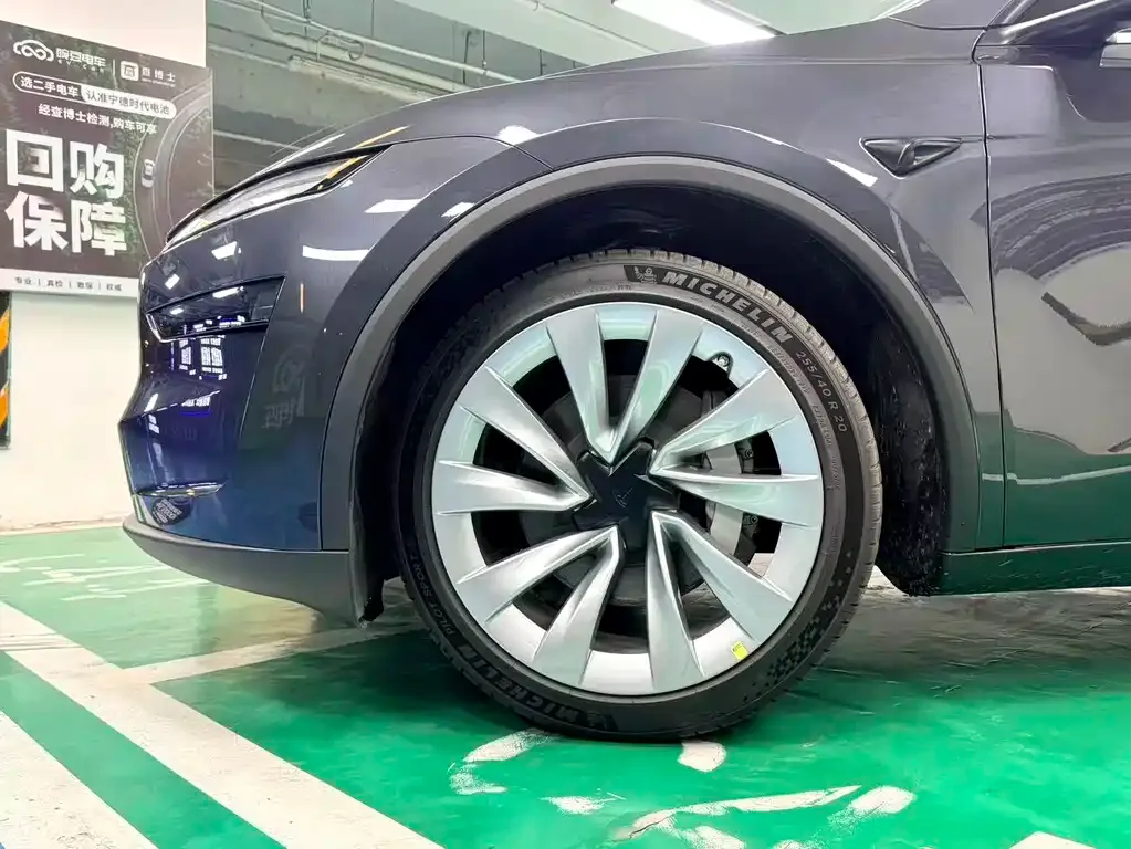Tesla Model Y 2025 из CN, фото 3