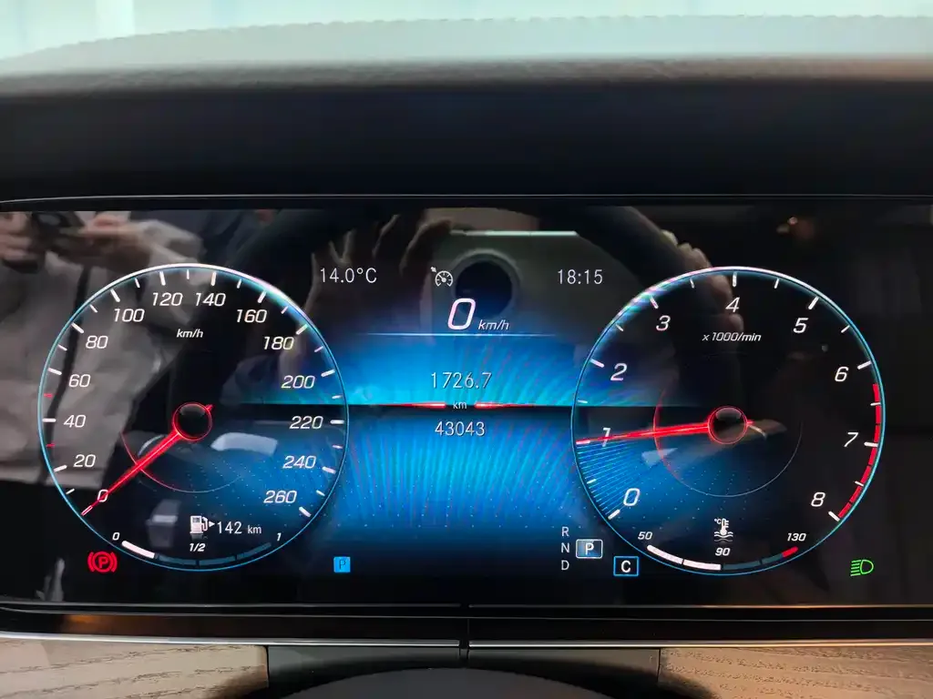 Mercedes-Benz E-Class 2022 из CN, фото 5