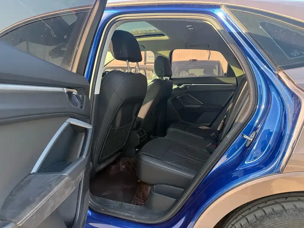 Audi Q3 Sportback 2021 из CN, фото 10