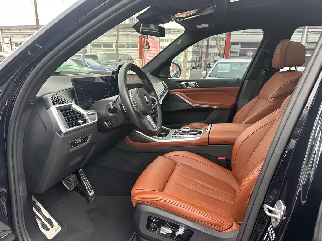 BMW X7 2023 из CN, фото 9