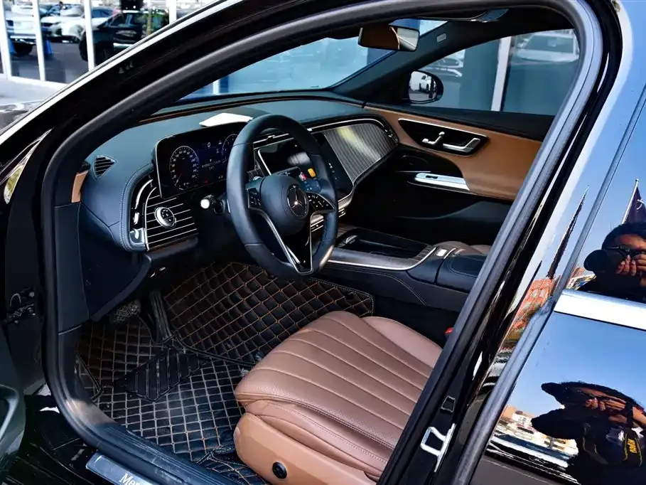 Mercedes-Benz E-Class 2024 из CN, фото 2