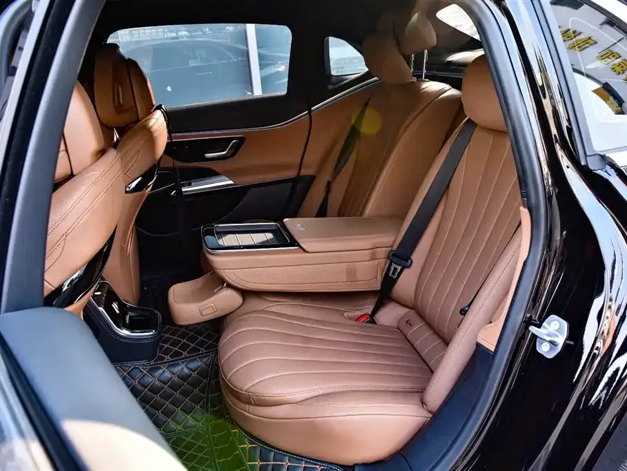 Mercedes-Benz E-Class 2024 из CN, фото 5